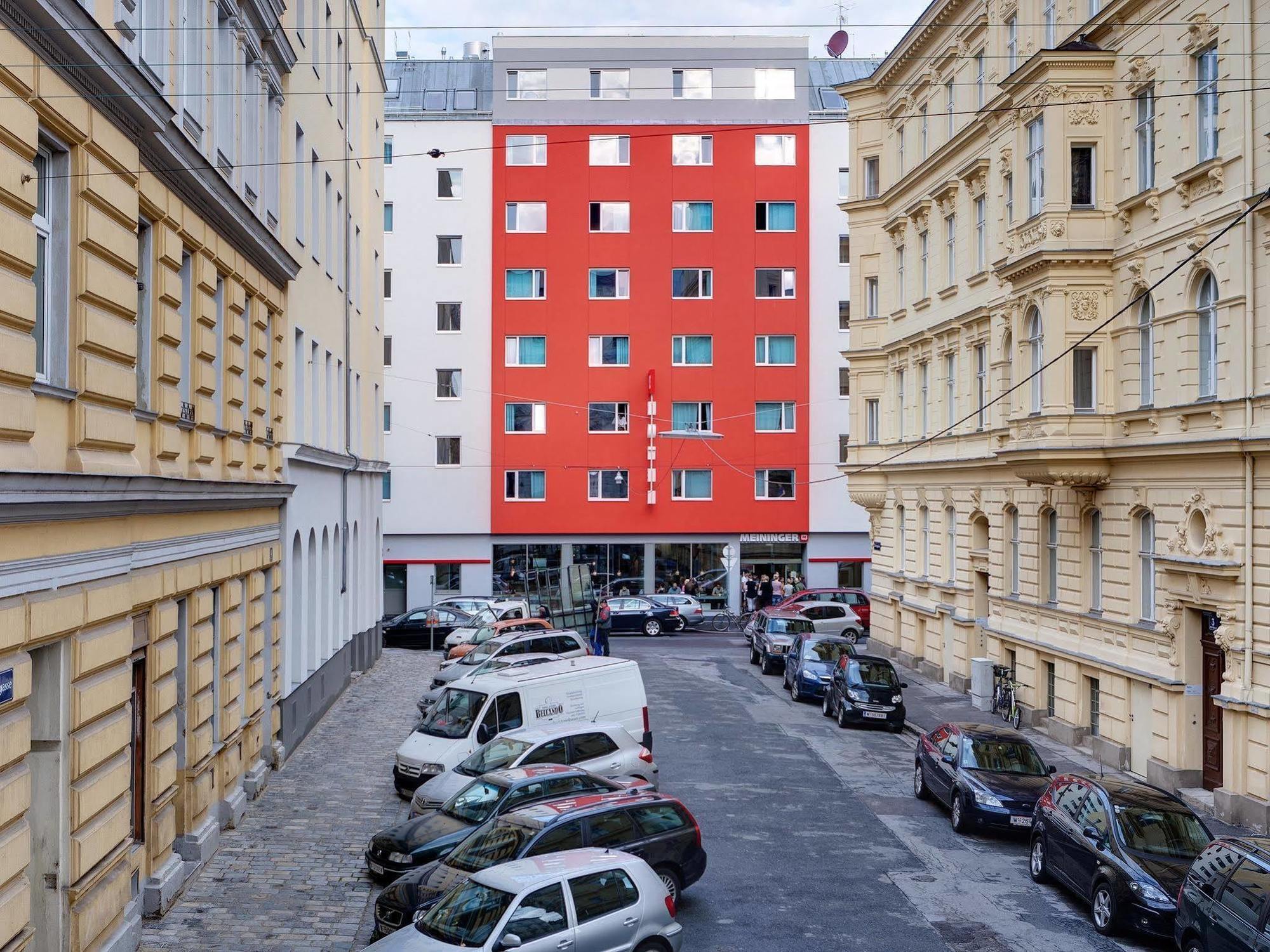 Meininger Hotel Wien Downtown Franz Dış mekan fotoğraf